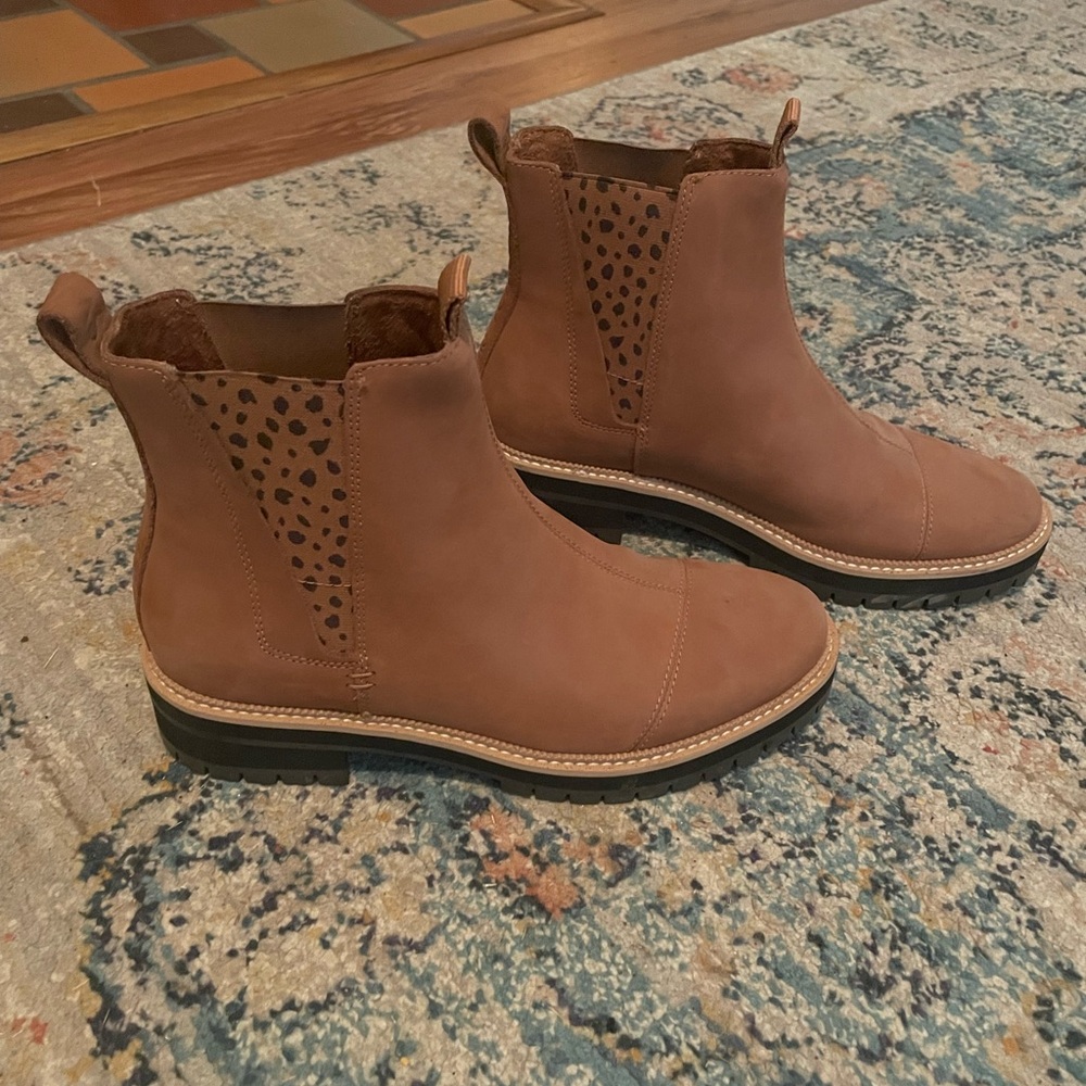 Toms Tan Chelsea Boots with Leopard Accent